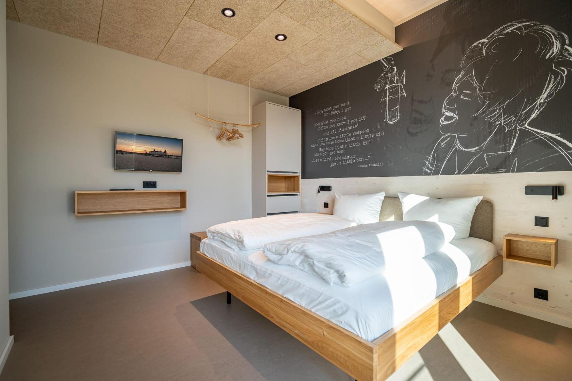 Kuestenkiste, Seminar- Und Gaestehaus Garz  ภายนอก รูปภาพ
